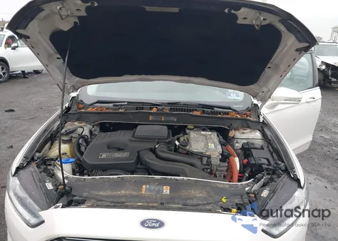 2013 Ford Fusion Hybrid Se z USA, uszkodzony, nr VIN 3FA6P0LU0DR197106